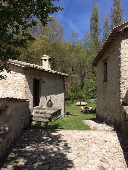 Casale Maggi, lato sud
