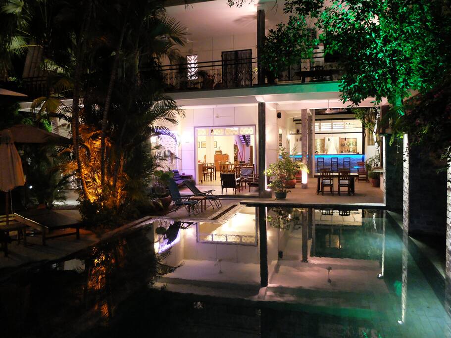 swimming pool, night time