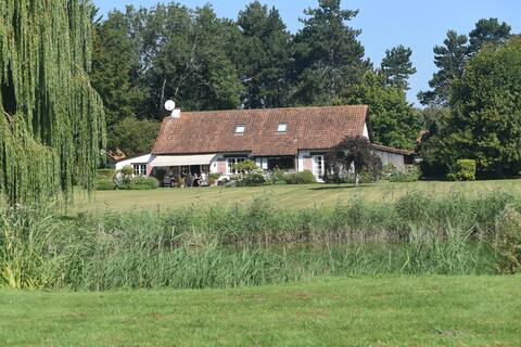 La Maison Fleurie.