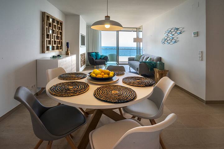 Exclusive beachfront apartment. Costa Brava gallery image 4