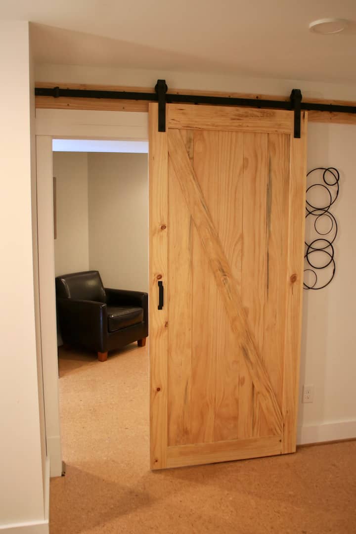 Ufikiaji wa mlango wa chumba cha kulala cha 2, haujakusudiwa kwa Wageni wasiohusiana.