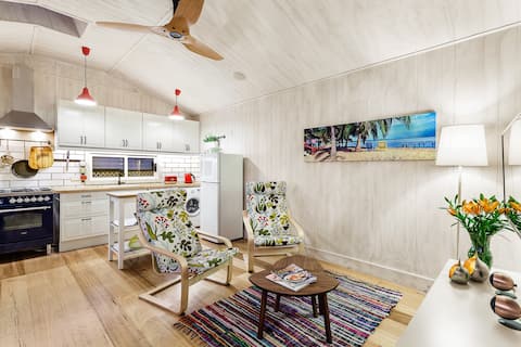 Top performing Airbnb: Miss Sunshine Boutique Accommodation Mount Martha in Mount Martha