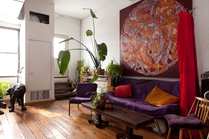 NYC artists’ loft with roof deck