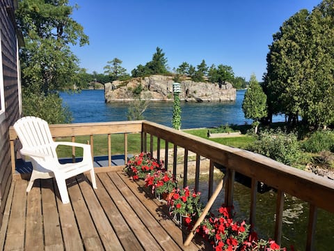 Top performing Airbnb: Delightful Cuba Island Boat House & Dock Space in Alexandria Bay