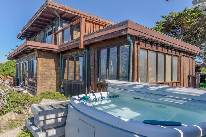 Ocean front 6-bedroom masterpiece gallery image 3