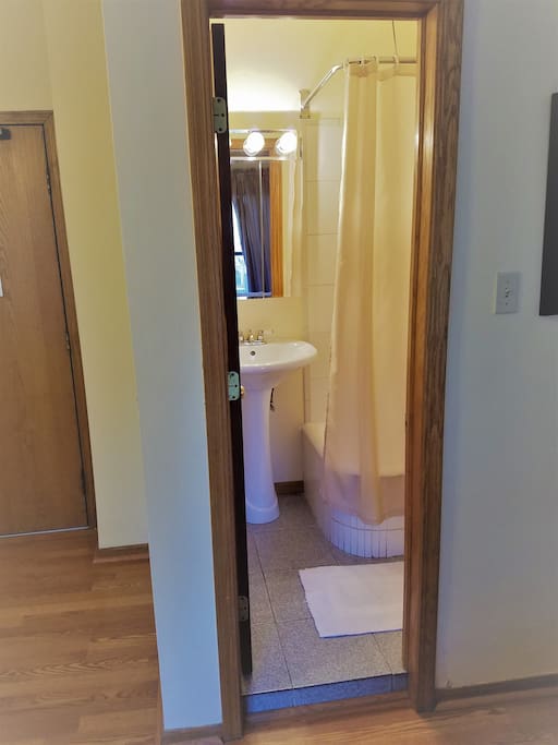 "Cozy" Bathroom