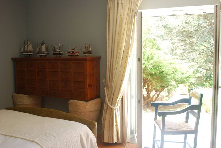 Sea view villa gallery image 4