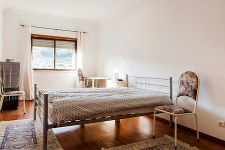 Top 20 arruda dos vinhos vacation rentals, vacation homes & condo ... Quintal diseño cerca