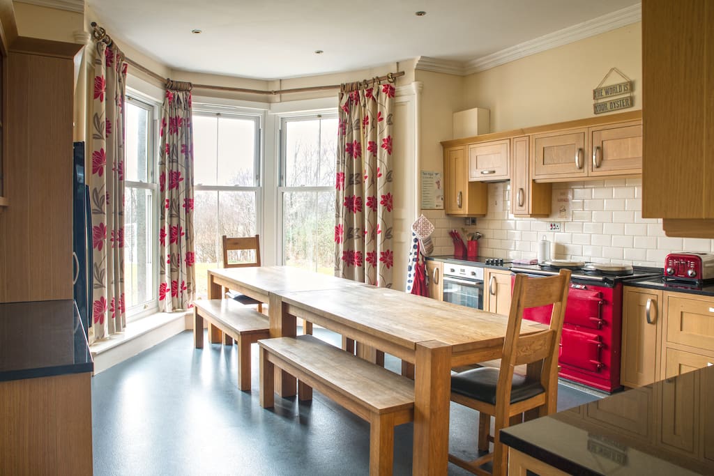 Fully equiped kitchen/diner.