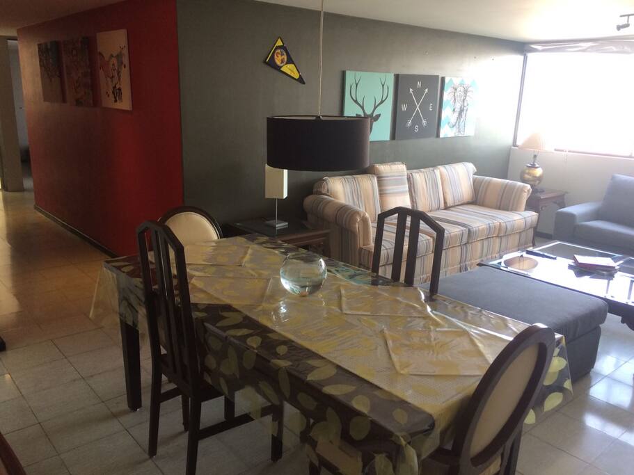 Sala-comedor (Sofá Cama)