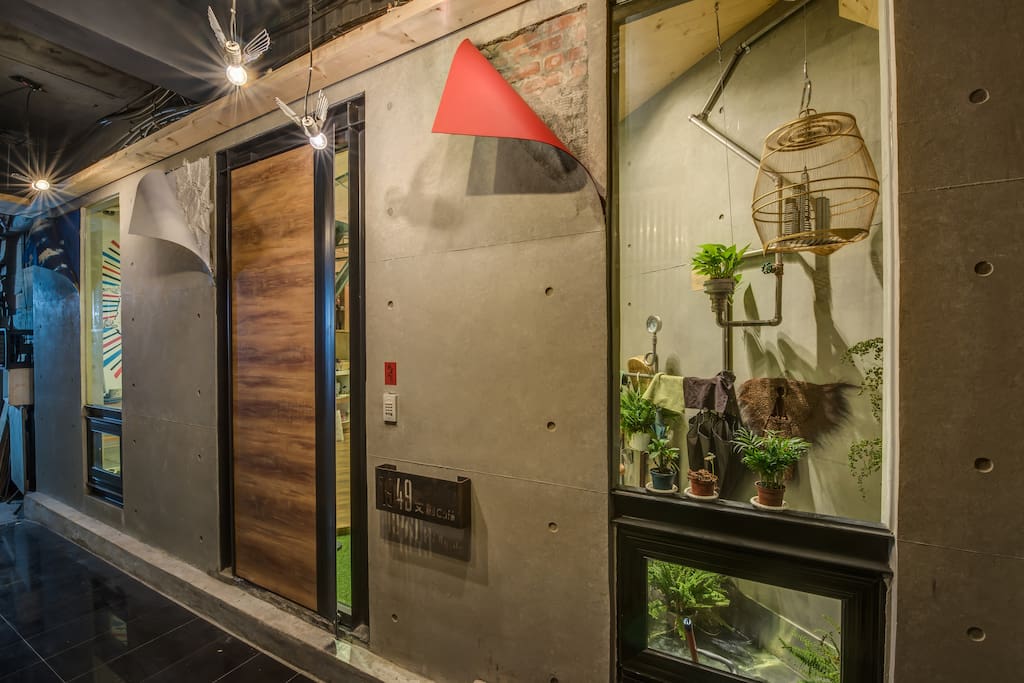 taipei hostel near Ximending and Taipei train station with great design.