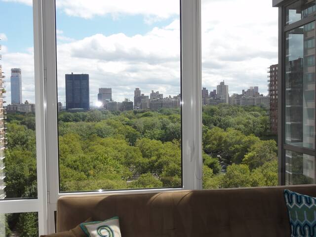 Lux 2Bed/2Bath Central Park Views! gallery image 3