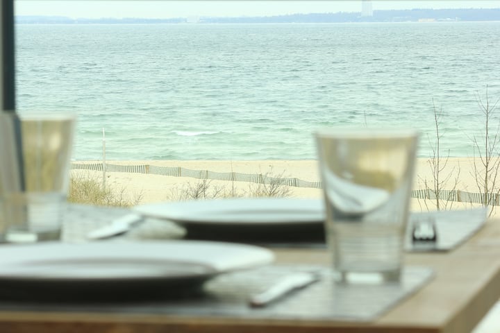 New apartment building in a direct beach location