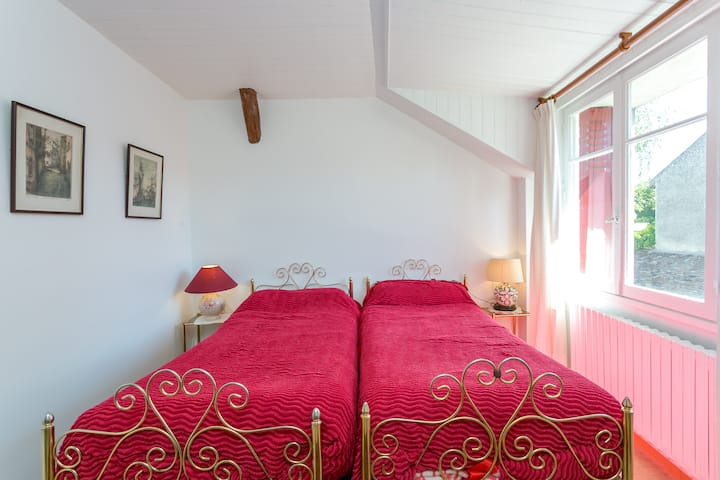 საძინებელი 1