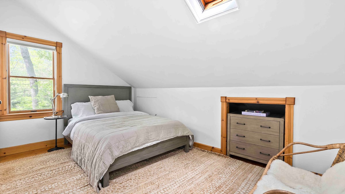 Bedroom 3 — King