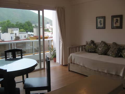 Departamento, ubicación inmejorable, con cochera.