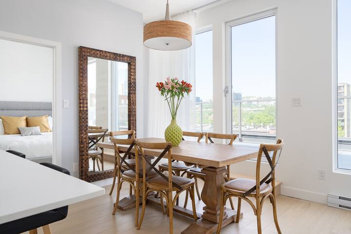 2 BR spectacular penthouse, terrace, Griffintown