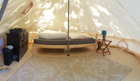 Successful Airbnb property: Romantic tent at the edge of the forest at Cux-Glamping in Wurster Nordseeküste