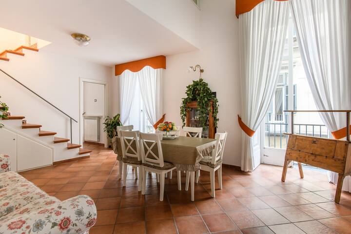 ****RESIDENZA REALE**** gallery image 4