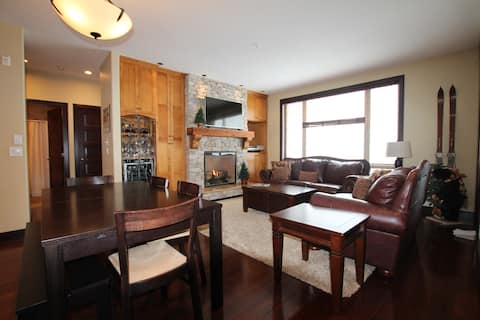 Top performing Airbnb: Aspens Big White - Awesome Ski-in/ Ski-out! in Kootenay Boundary E / West Boundary