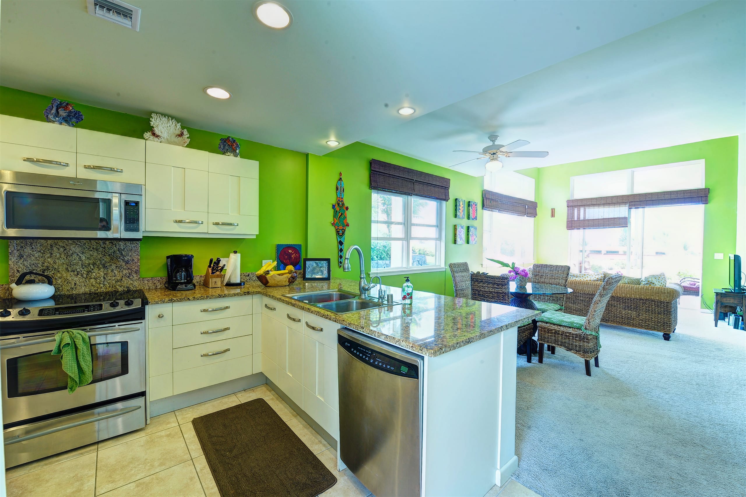 Townhouse in Kailua-Kona · ★4.79 · 3 bedrooms · 3 beds · 3 baths - Image 5