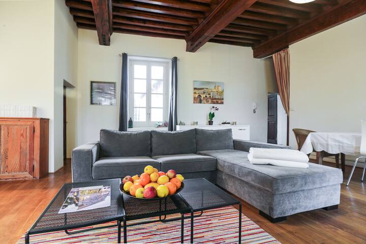 N° 1 à AVIGNON Palais des Papes - Havre de paix