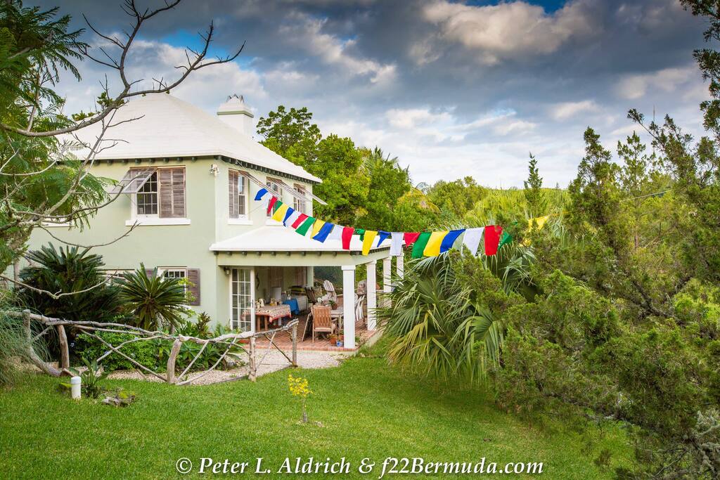 Spirit House Bermuda Houses for Rent in Devonshire, Devonshire, Bermuda