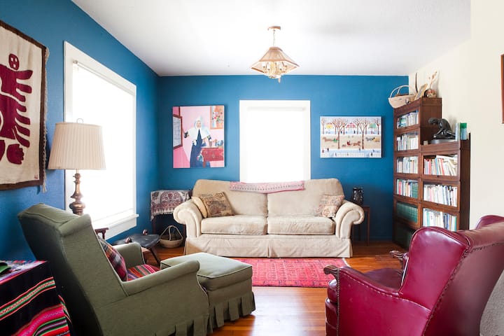 Charming Uptown Vancouver-teal Room - Vancouver, WA