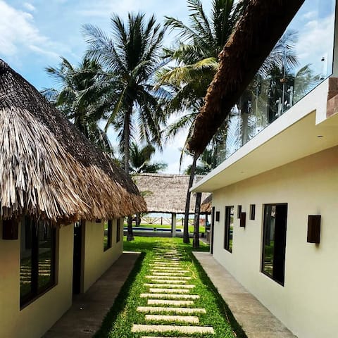 "Casa Playa Paraíso" facing the sea of Puerto Arista