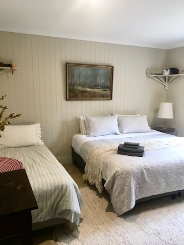 Oakhill Summer House – Escape to the Country gallery image 4