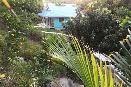 Casita Fresca - Eco-Friendly Open Air 2BR House