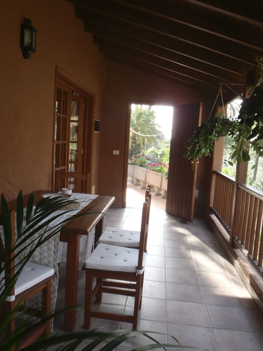 Überdachte Terrasse