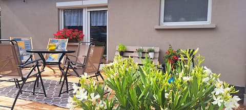 Refuge du Bonheur, cozy house, nature, terrace
