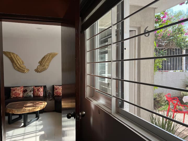 Confortable Departamento Con Excelente Ubicación - Zapopan
