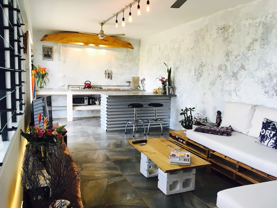 Bright and breezy open plan living