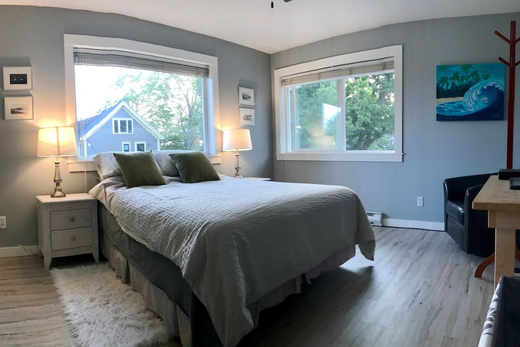 Master Bedroom facing Pacific Ocean