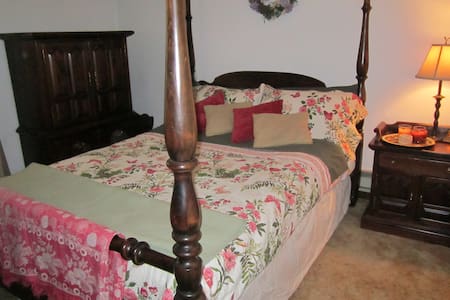 Beautiful Apartment , sleeps 2