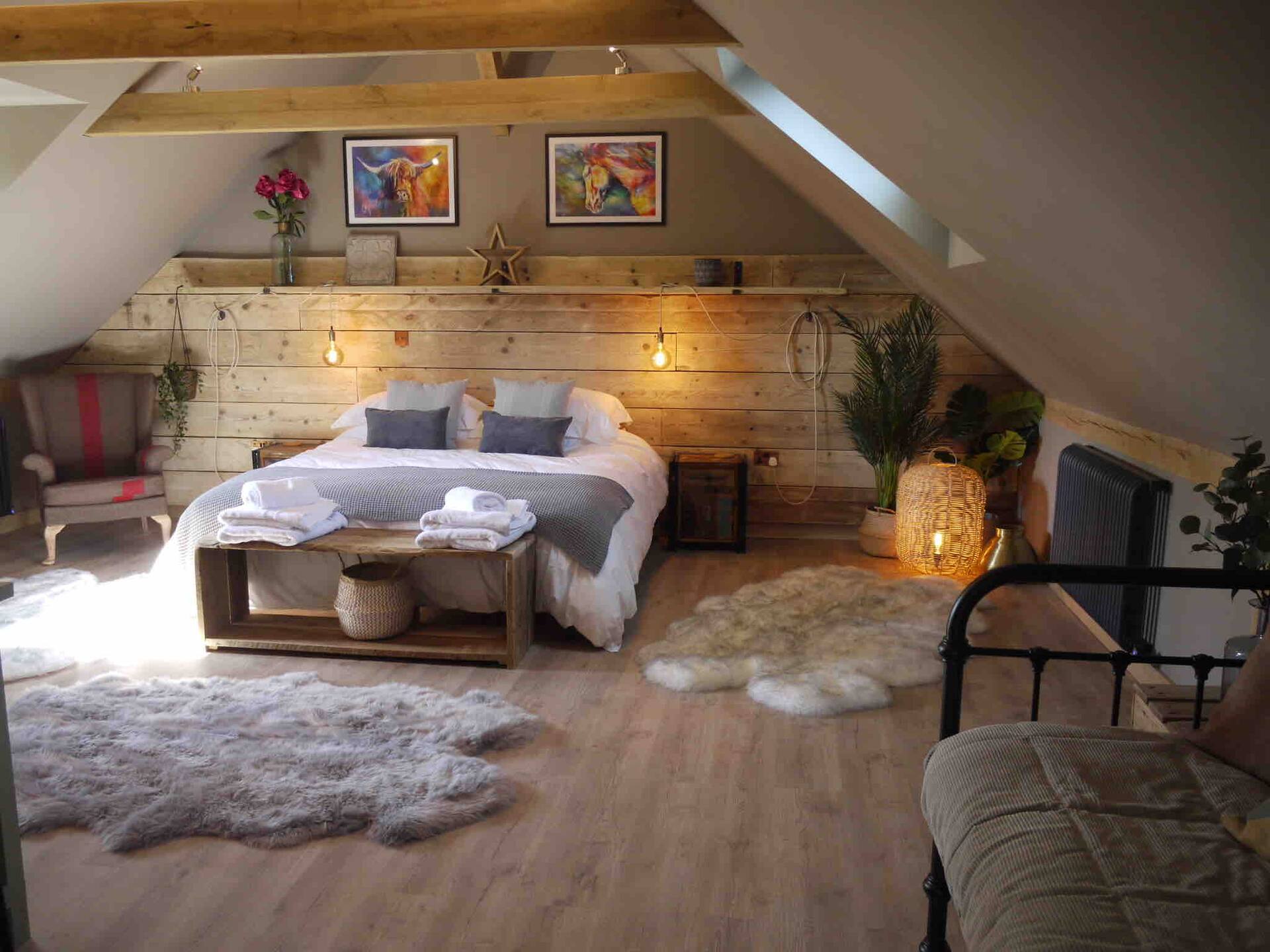 The Hayloft - luxury country retreat