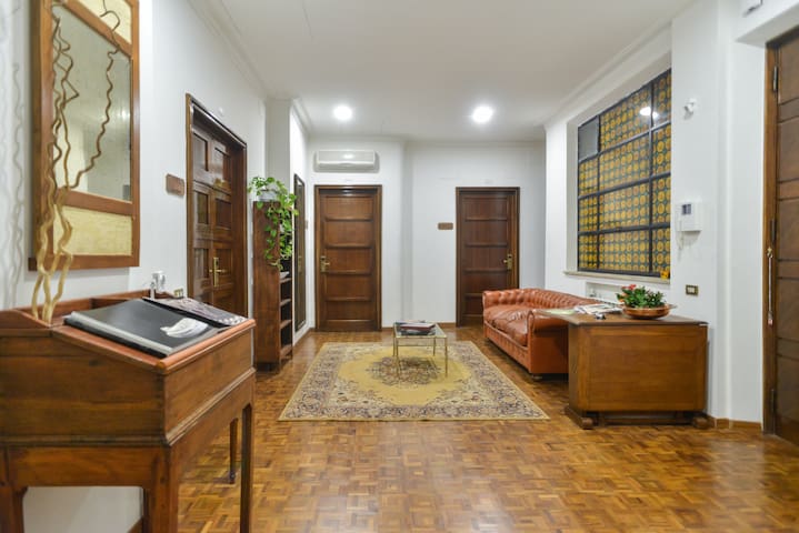 Appartamento 6 camere en suite centro Roma+Garage