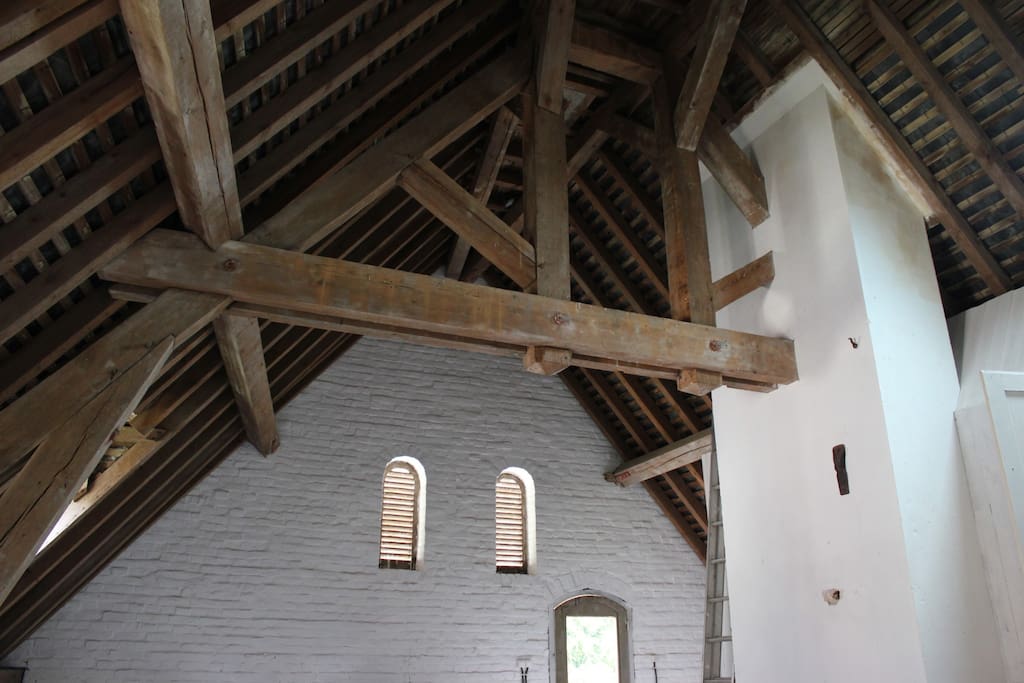 Original beams & features