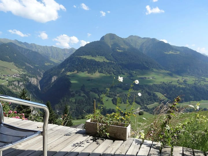 Studio with view into the mountains