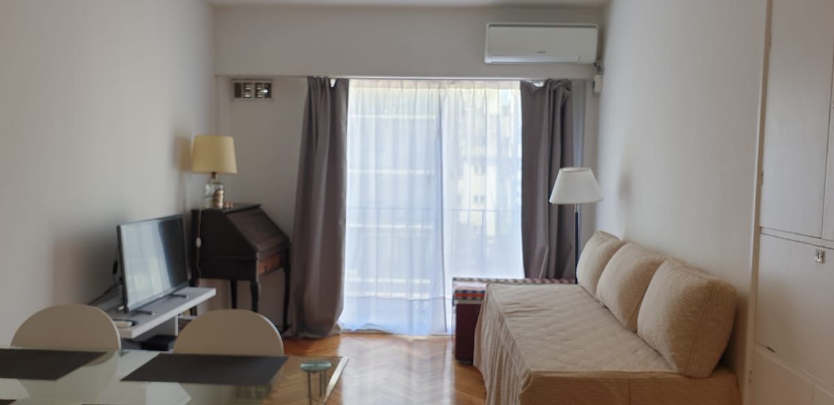 Departamento de 1 dormitorio con balcón en Recoleta