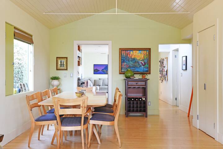 Santa Monica Architectural 4 BRM gallery image 2