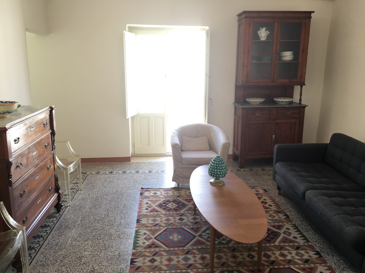 Annuncio Airbnb popolare: Ancient Sicilian Residence a Noto