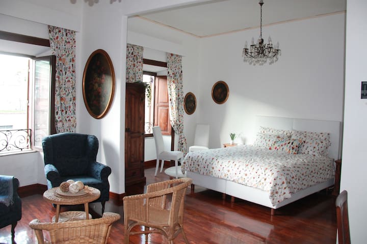 Catherine’s Home near Vatican City – Rione Prati gallery image 2