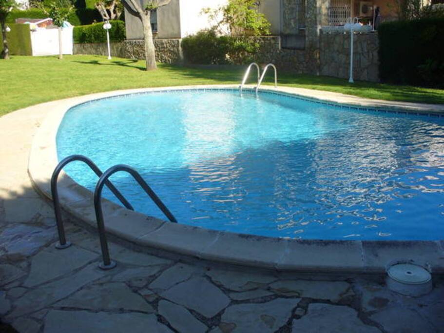piscina comunitaria