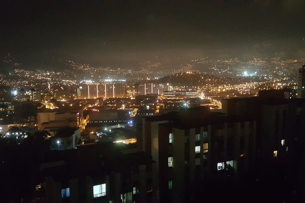 Vista en la noche desde el balcon