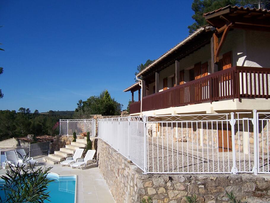 3 bedroom villa in green Provence - Houses for Rent in 3 bedroom villa in green Provence - Houses for Rent in