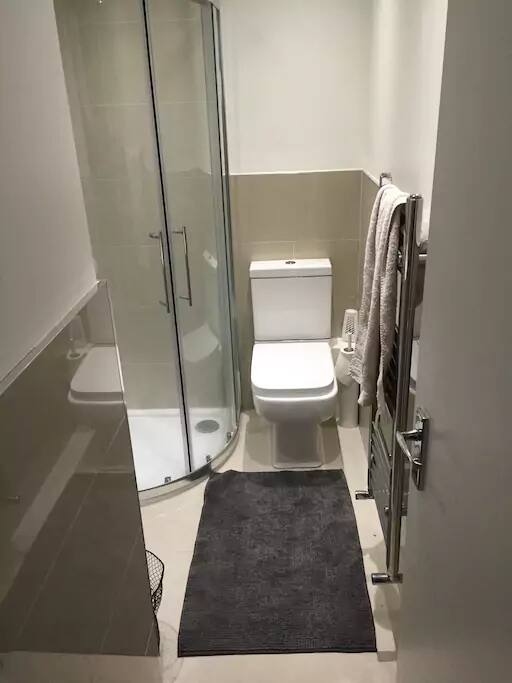 x2 bathrooms