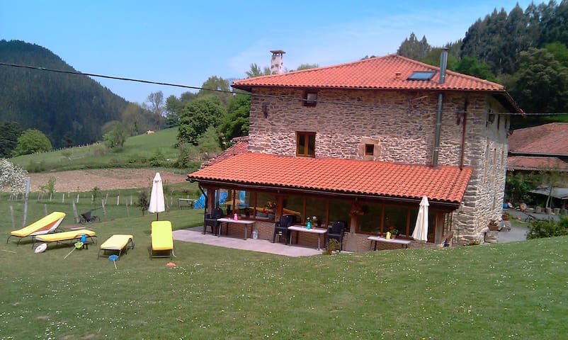 casa rural pikatzaenea de alquiler integro. gallery image 5